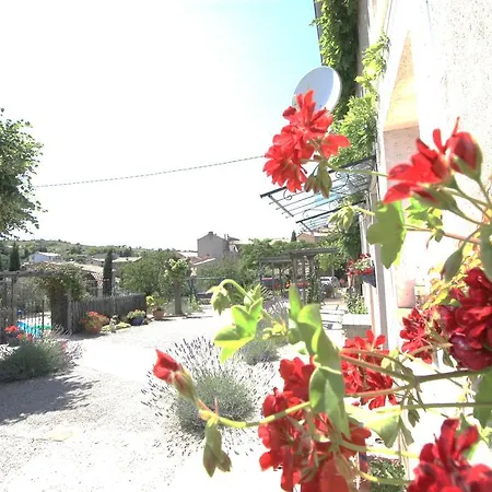 Maison De Laura Salsigne
